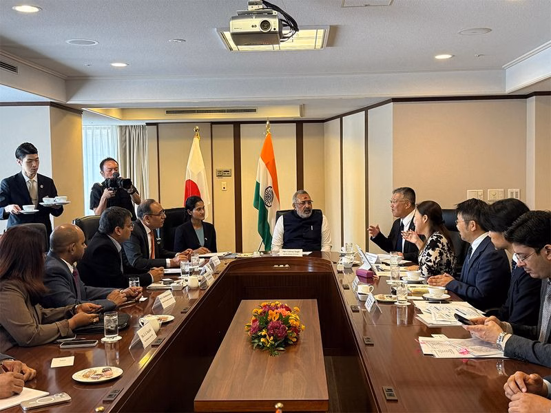 Union Minister Giriraj Singh begins visit to Japan, holds meetings with Japanese textile industry leaders 1 Japanese textile industry